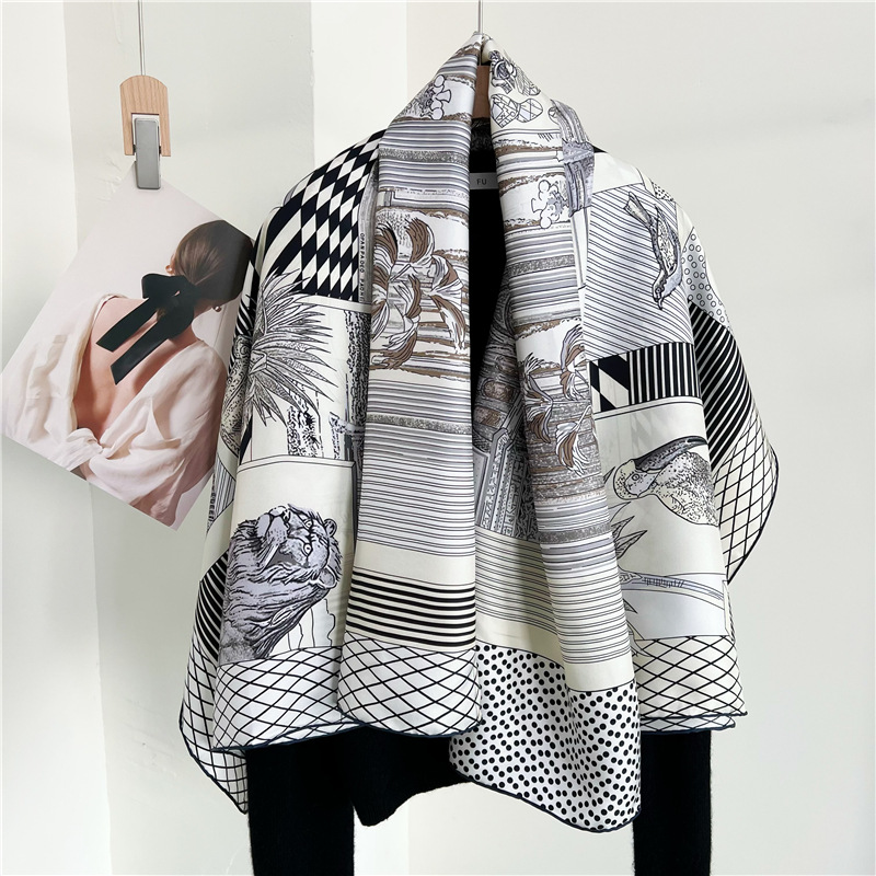 Travel Accessories Designer - Grands foulards en soie de marque,