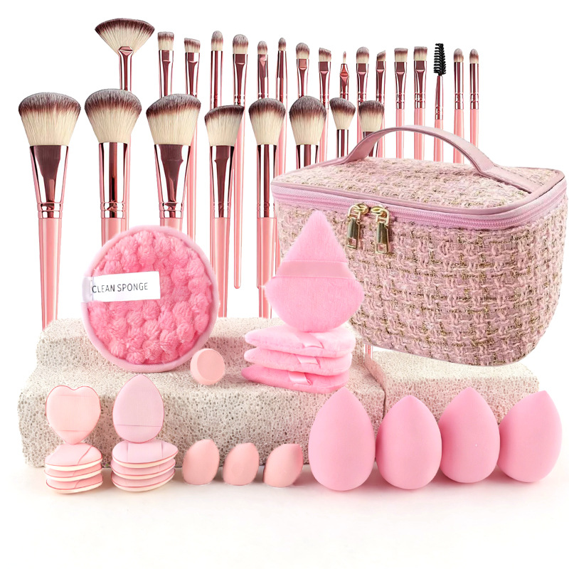Ensemble de pinceaux de maquil - Travel Accessories Toiletries avis et prix
