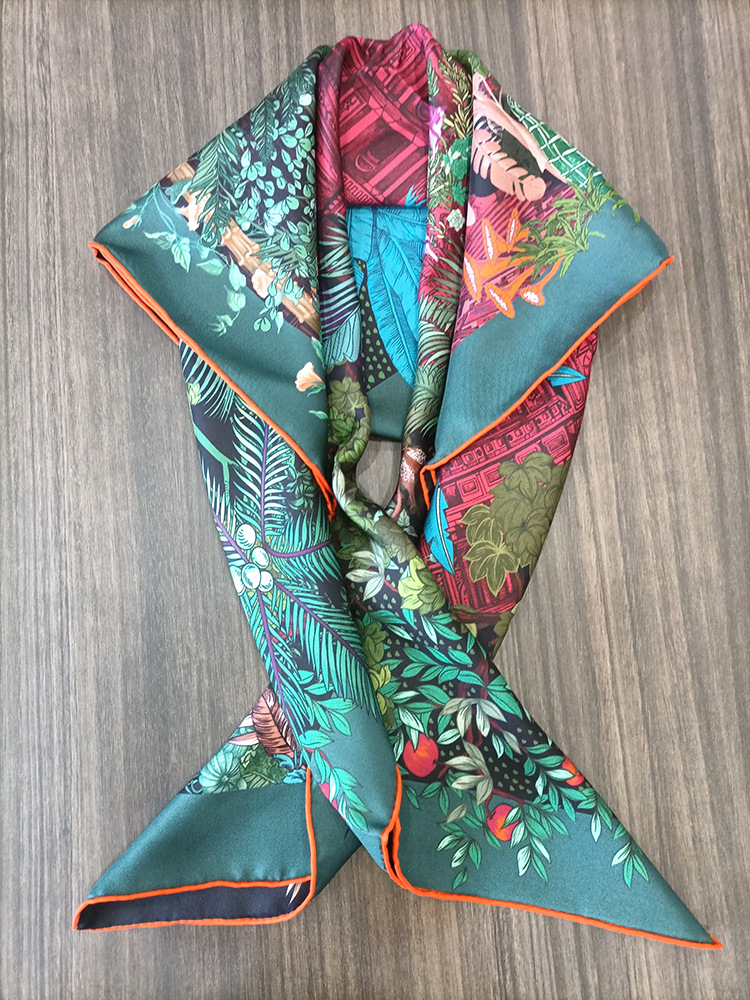 Foulard en Soie 90CM pour Femm - Travel Accessories Designer avis et prix