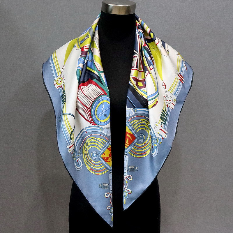 Foulard en soie 18MM pour femm - Travel Accessories Designer avis et prix
